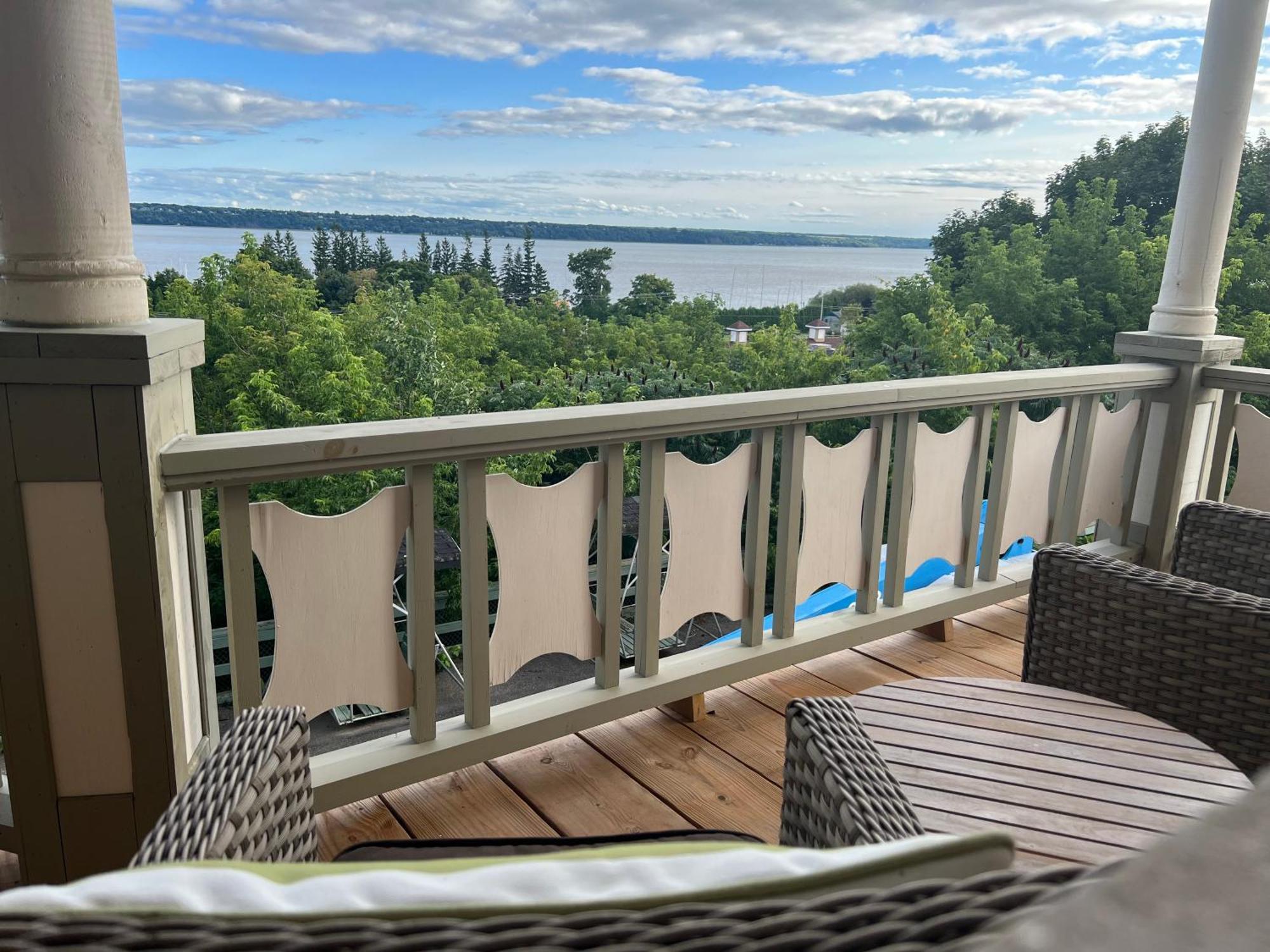 La Demeure Du Capitaine Bed & Breakfast *